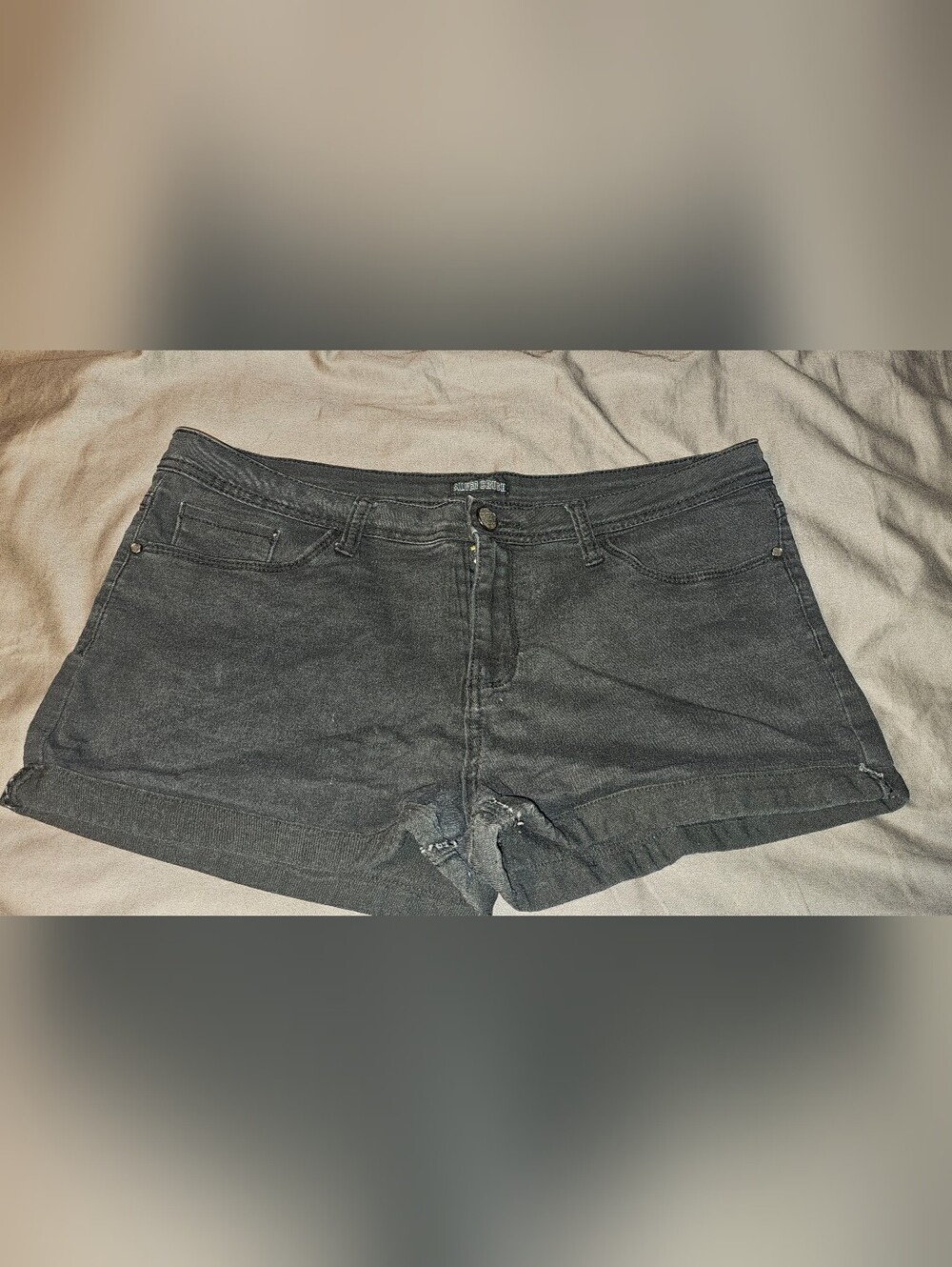 Women’s Black Denim Stretch Jean Shorts Size 15